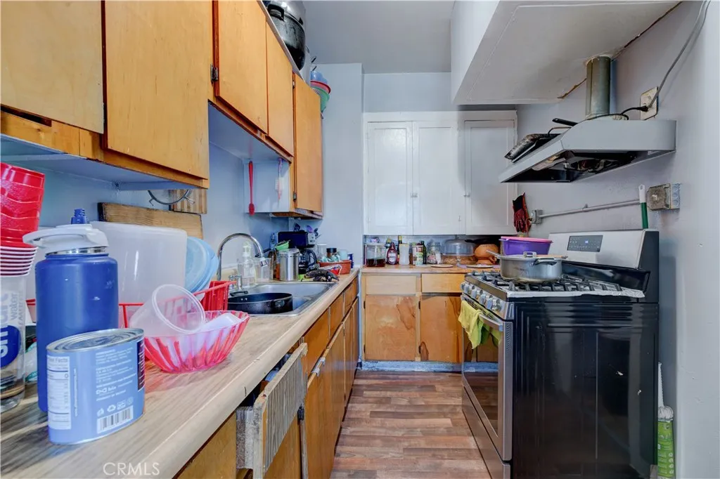 2709 W Pico Boulevard, Los Angeles, California 90006 home-pic-20